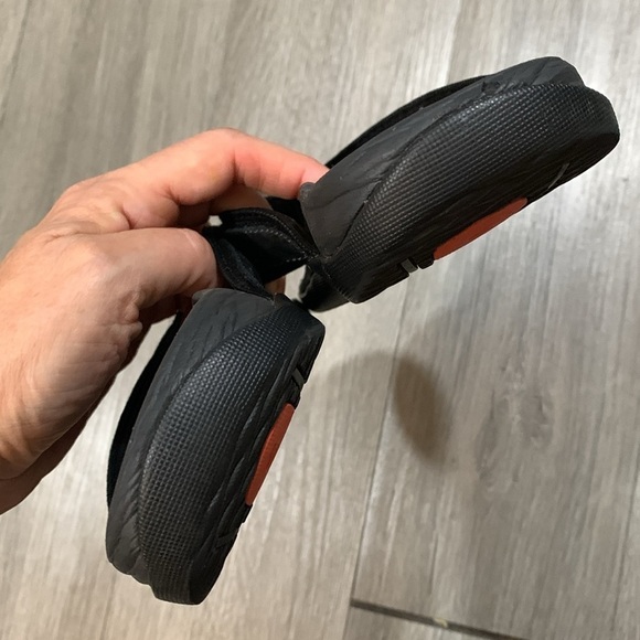 Vionic Black Thong Style Flip-Flop Sandals‎ size 7
